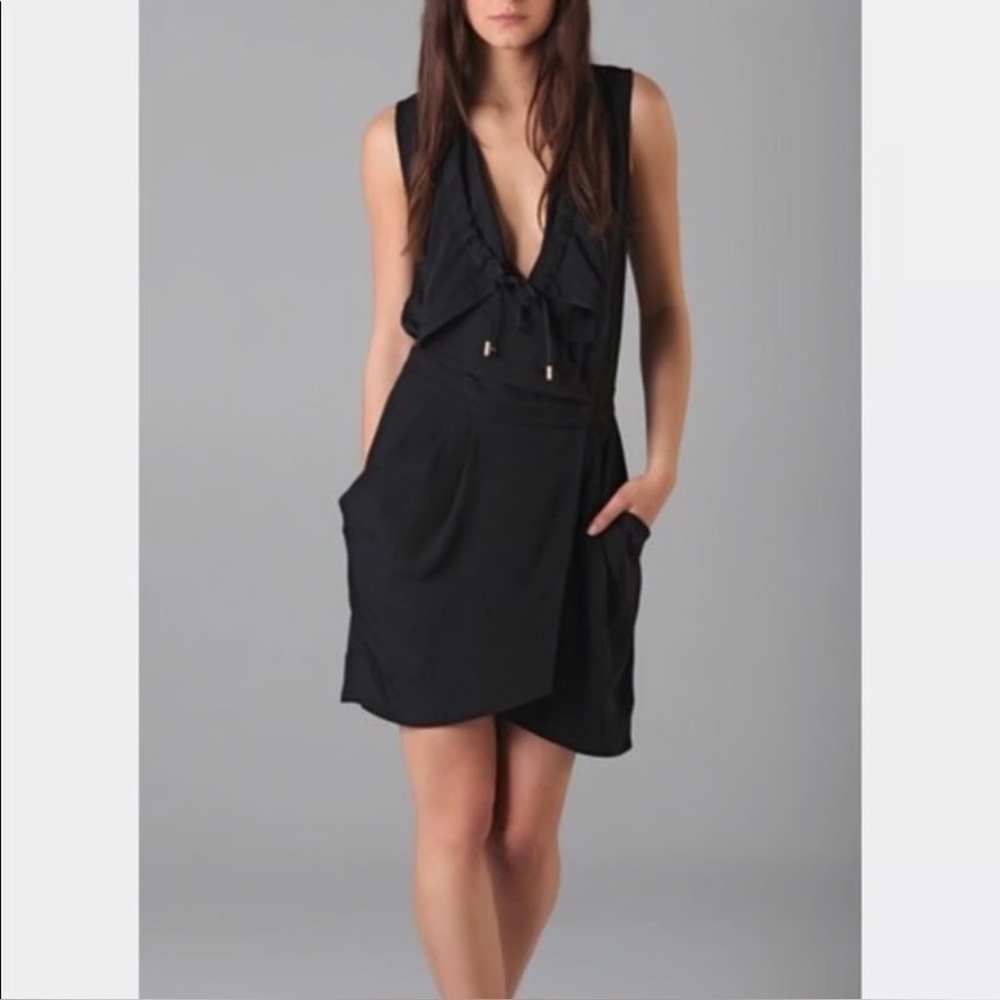 DVF Flyma Wrap Dress Black Sleeveless Draped Collar Pockets Pleats Size 0